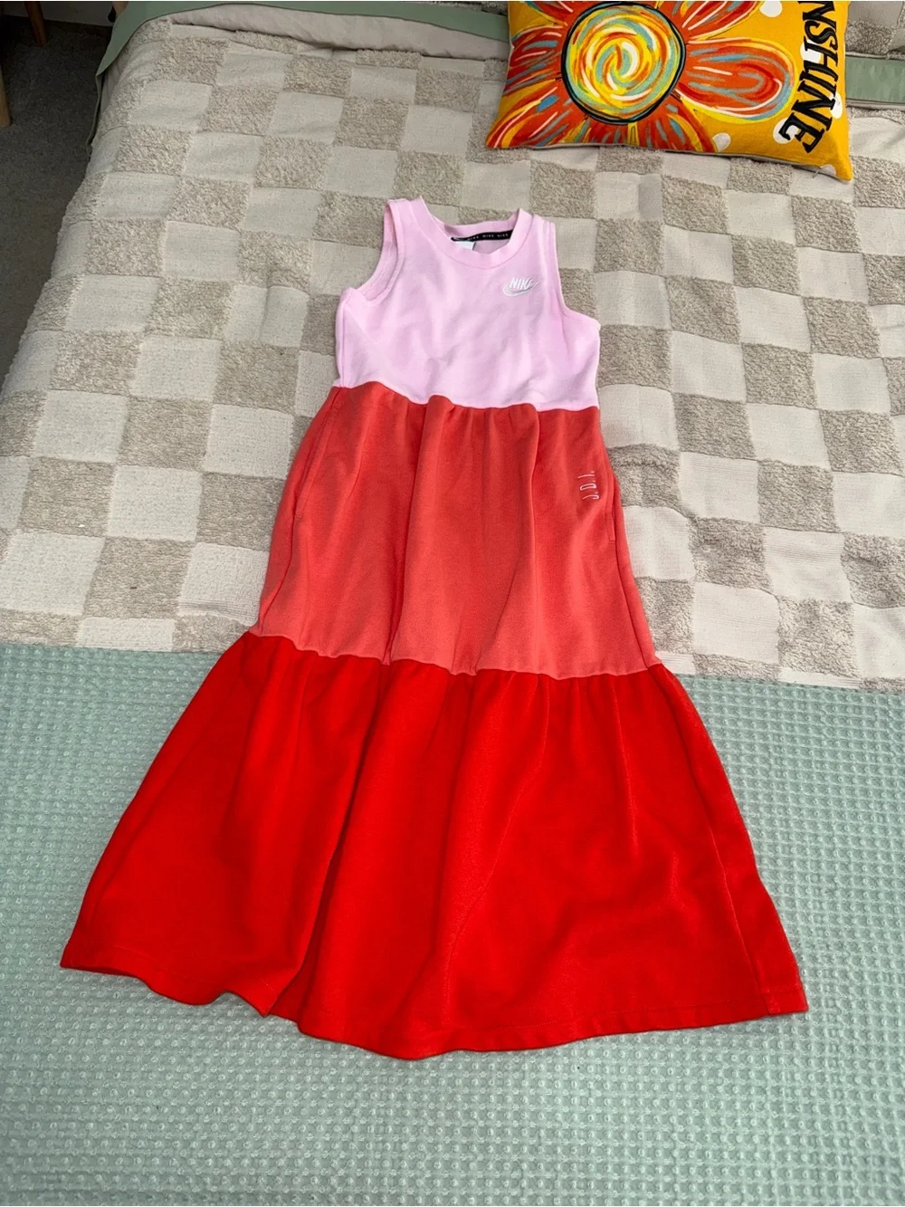 Nike Sportswear Girls' JDI Tiered Color Block Dress size Small
